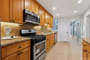 1385 Vallejo St, San Francisco, CA 94109 - Photo 9
