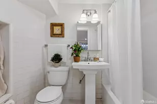 1385 Vallejo St, San Francisco, CA 94109 - Photo 25