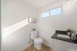 2469 Potter St, Oakland, CA 94601 - Photo 31