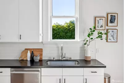 2426 Pine Street, San Francisco, CA 94115 - Photo 23