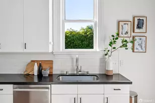 2426 Pine St, San Francisco, CA 94115 - Photo 23