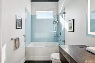 2426 Pine St, San Francisco, CA 94115 - Photo 35