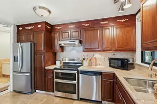 12 Amber Dr, San Francisco, CA 94131 - Photo 11