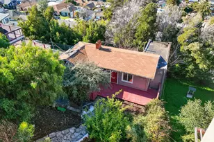 9117 Burr St, Oakland, CA 94605 - Photo 31