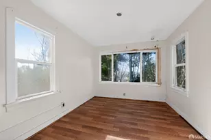 9117 Burr St, Oakland, CA 94605 - Photo 7