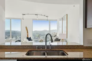 425 1st St, San Francisco, CA 94105 - Photo 13