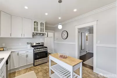 2040 Crosby Avenue, Oakland, CA 94601 - Photo 9