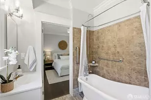 2040 Crosby Ave, Oakland, CA 94601 - Photo 13