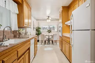 821 Raintree Dr, San Jose, CA 95129 - Photo 11