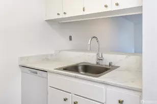 7224 Shelter Creek Ln, San Bruno, CA 94066 - Photo 13