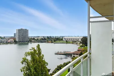 1 Lakeside Drive #1006, Oakland, CA 94612 - Photo 9