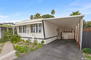 42 Galloway Dr, Concord, CA 94518 - Photo 3