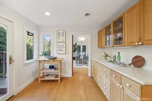 6891 Pinehaven Rd, Oakland, CA 94611 - Photo 11