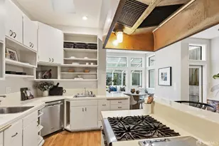 741 Filbert St, San Francisco, CA 94133 - Photo 13