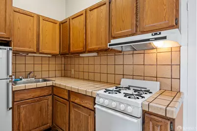 2 Hugo Street, San Francisco, CA 94122 - Photo 23