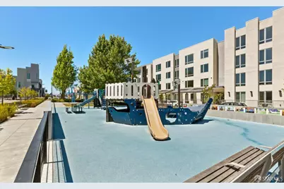 451 Donahue Street #318, San Francisco, CA 94124 - Photo 55