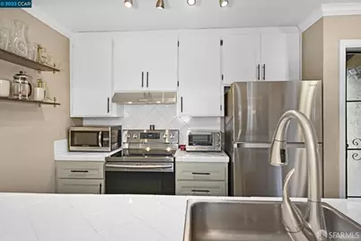 1391 Monument Boulevard #20, Concord, CA 94520 - Photo 7