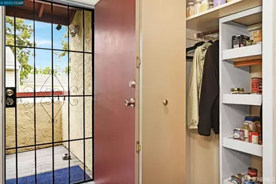 1391 Monument Boulevard #20, Concord, CA 94520 - Photo 9