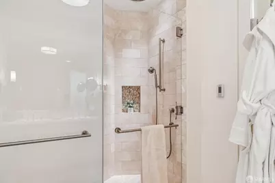 690 Market Street #2404, San Francisco, CA 94104 - Photo 27