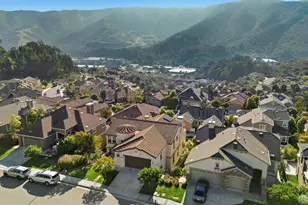 147 Elderberry Ln, Brisbane, CA 94005 - Photo 3