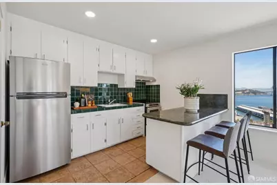 218 Union Street #5, San Francisco, CA 94133 - Photo 25