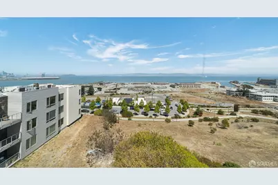 52 Innes Court #402, San Francisco, CA 94124 - Photo 9