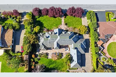 575 Pullman Road, Hillsborough, CA 94010 - Photo 55