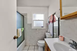 2136 Pacific Ave, Alameda, CA 94501 - Photo 19