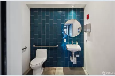 2405 Folsom Street #C1, San Francisco, CA 94110 - Photo 9