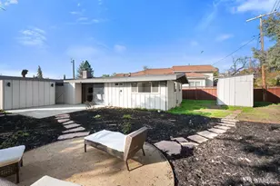 10860 Wunderlich Dr, Cupertino, CA 95014 - Photo 23