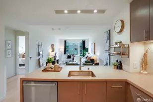 52 Innes Ct, San Francisco, CA 94124 - Photo 3