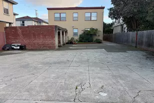 1531 SW 28th Ave, Oakland, CA 94608 - Photo 5