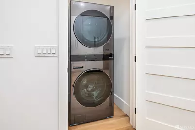 1402 Broadway, San Francisco, CA 94109 - Photo 25