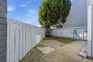 76 Vesta St, San Francisco, CA 94124 - Photo 27