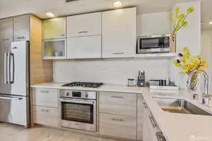 451 Donahue St, San Francisco, CA 94124 - Photo 9