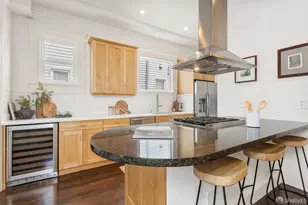 1524 Larkin St, San Francisco, CA 94109 - Photo 3