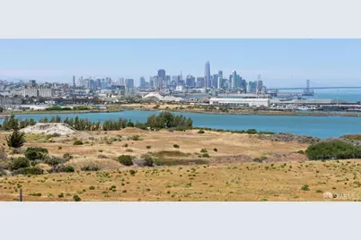 451 Donahue Street #418, San Francisco, CA 94124 - Photo 31