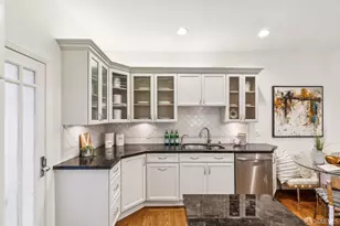 1262 Sacramento St, San Francisco, CA 94108 - Photo 15