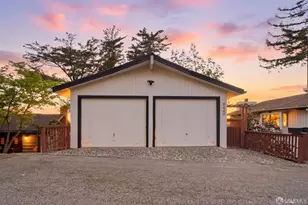 8440 Skyline Blvd, Oakland, CA 94611 - Photo 5