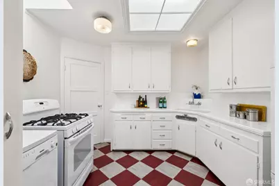 162 Stillings Avenue, San Francisco, CA 94131 - Photo 19