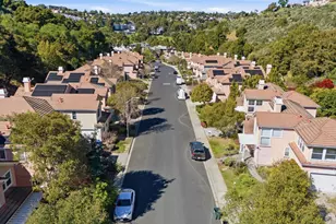 2624 Carlmont Dr, Belmont, CA 94002 - Photo 57