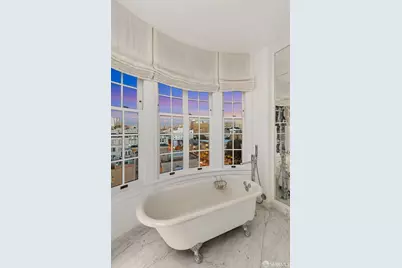 1940 Broadway Street #6, San Francisco, CA 94109 - Photo 31