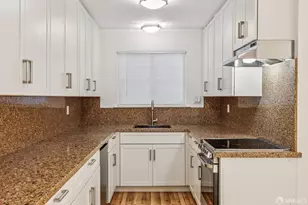 2077 Jackson St, San Francisco, CA 94109 - Photo 9