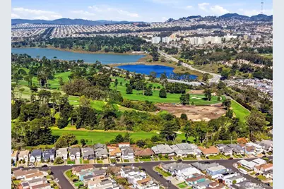 12 Elmwood Drive, Daly City, CA 94015 - Photo 33