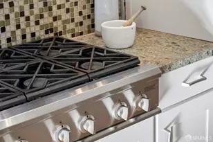 80 Diamond St, San Francisco, CA 94114 - Photo 33