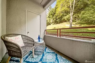 320 Caldecott Ln, Oakland, CA 94618 - Photo 17