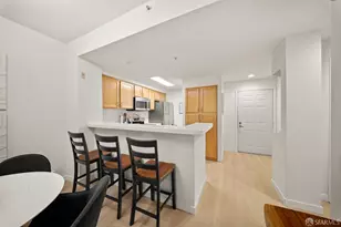 320 Caldecott Ln, Oakland, CA 94618 - Photo 9