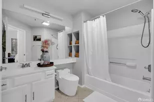 180 Caldecott Ln, Oakland, CA 94618 - Photo 23