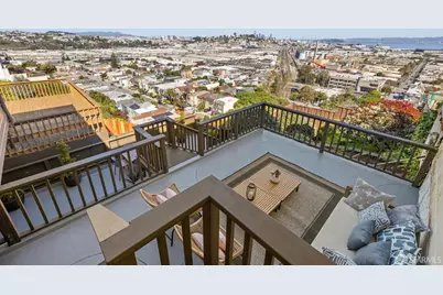 100 Bridgeview Drive, San Francisco, CA 94124 - Photo 27