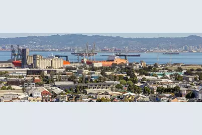 100 Bridgeview Drive, San Francisco, CA 94124 - Photo 39